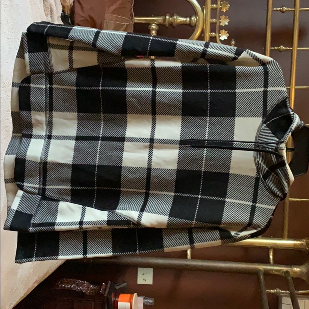 Hooded long sleeve top